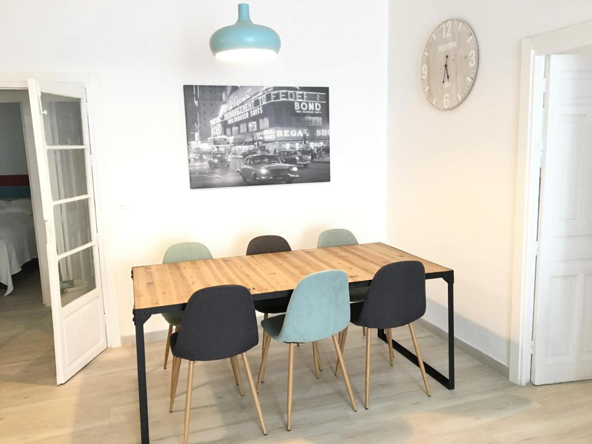 Acogedor Apt 8Pax 4Bdr 2Bth- Cozyhomesevilla2 Εξωτερικό φωτογραφία