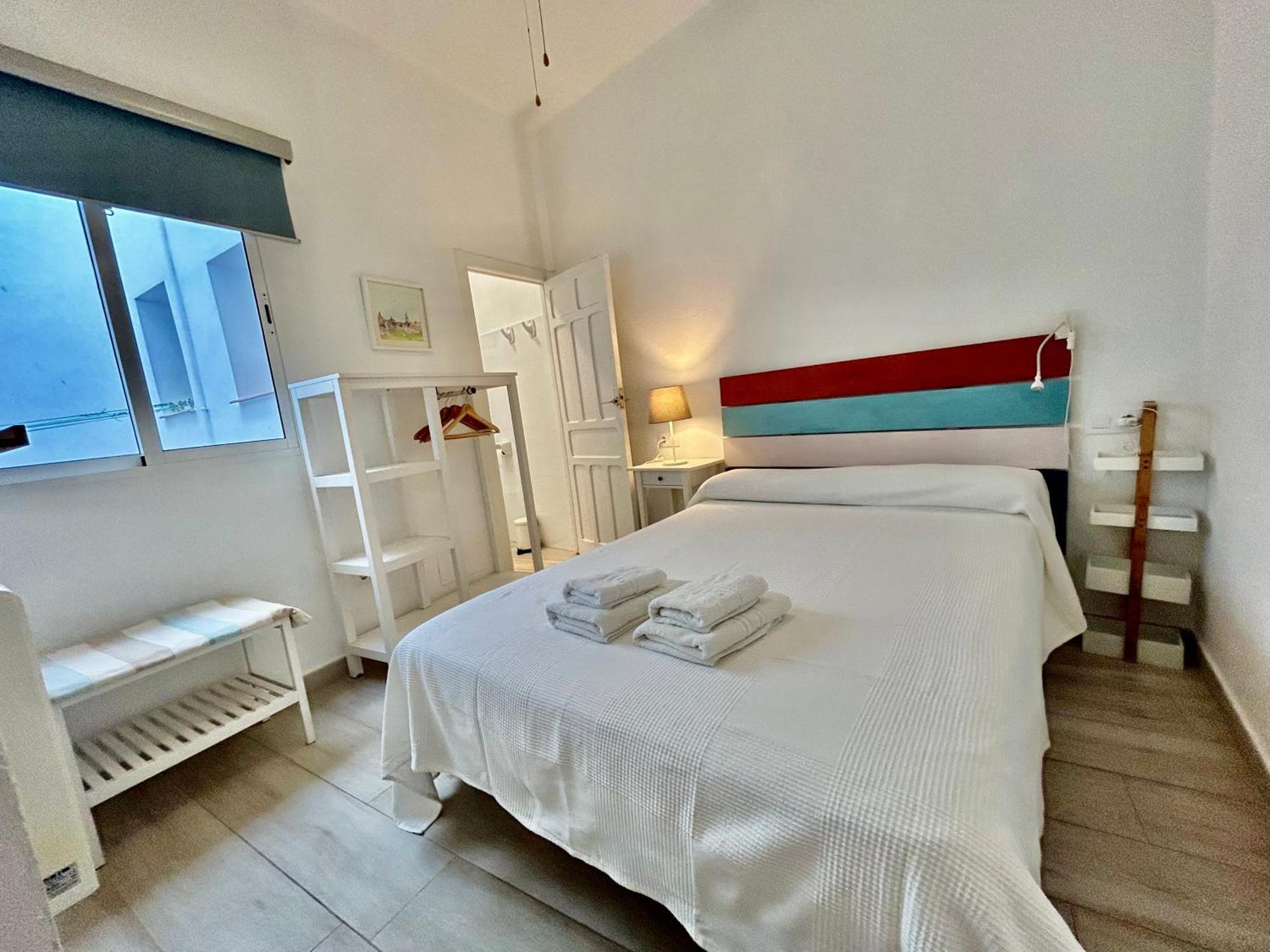 Acogedor Apt 8Pax 4Bdr 2Bth- Cozyhomesevilla2 Εξωτερικό φωτογραφία