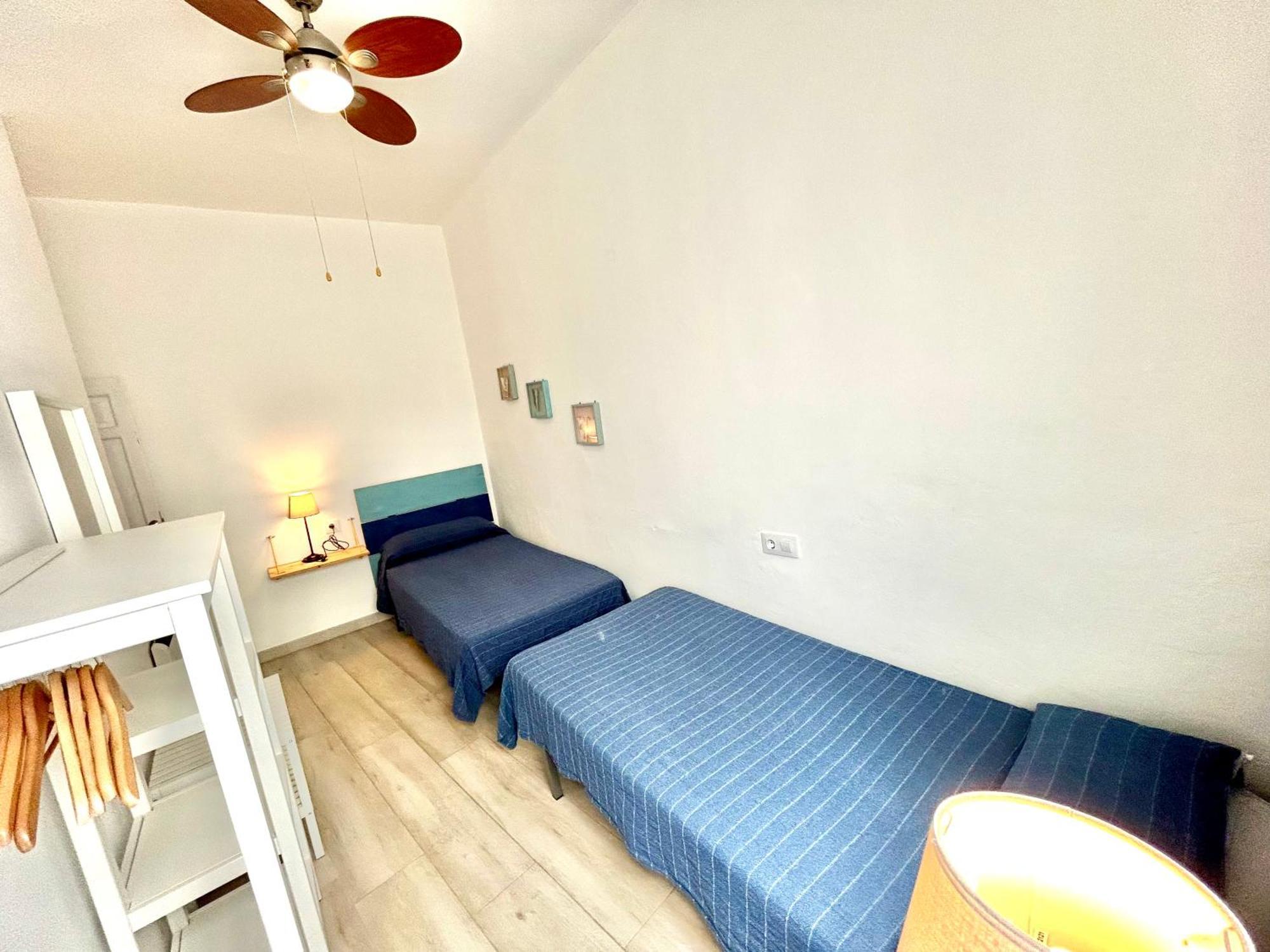Acogedor Apt 8Pax 4Bdr 2Bth- Cozyhomesevilla2 Εξωτερικό φωτογραφία